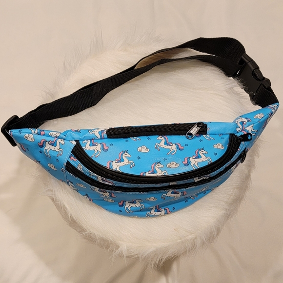 NWOT Unicorn Belt Bag Blue Printed Fanny Pack Adjustable Black Straps One Size - Picture 7 of 8